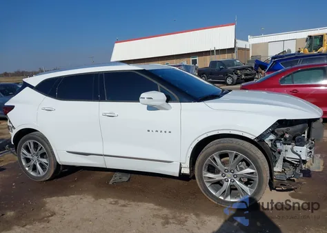 2019 Chevrolet Blazer Premier из США, поврежденный, VIN 3GNKBFRS6KS697221